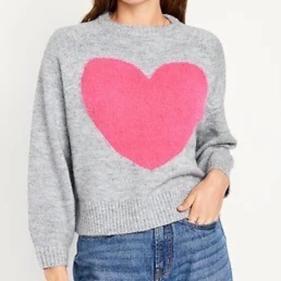 NWT Gray Heart Sweater Sz Large - Picture 1 of 2